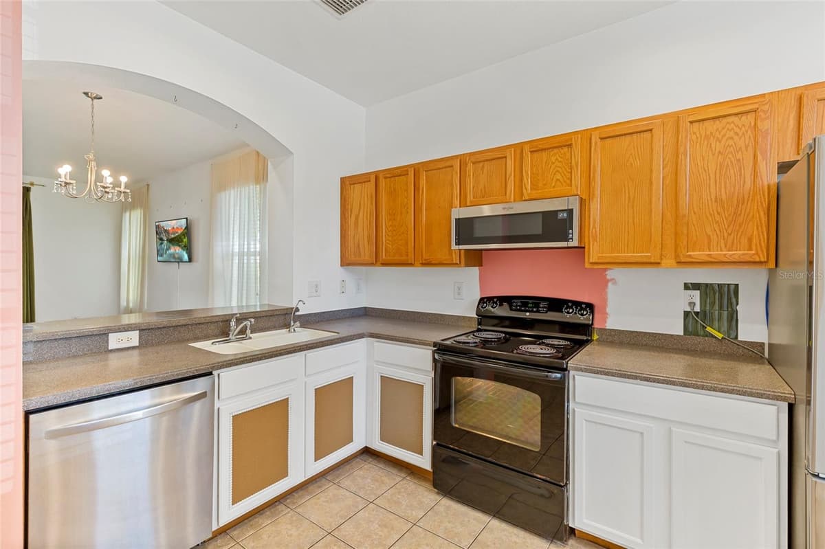 1170 GRANTHAM DRIVE — photo 9 of 41