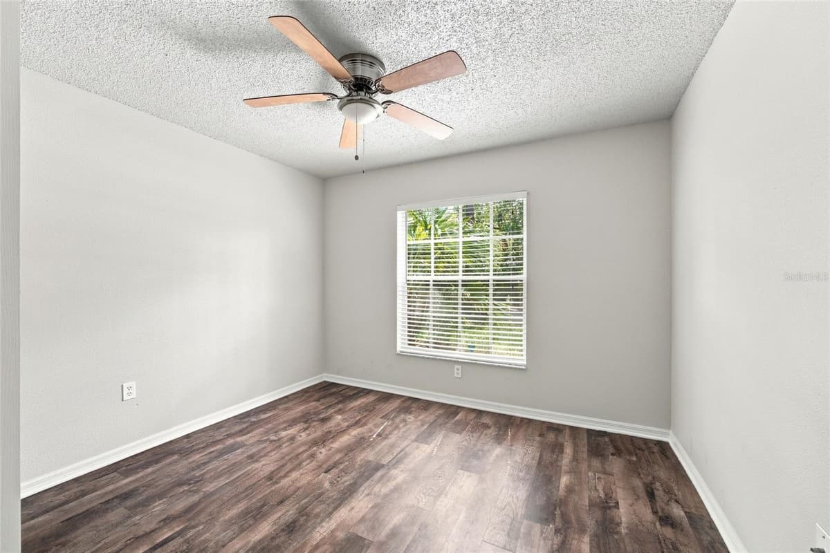 3191 DELTONA BOULEVARD — photo 20 of 36