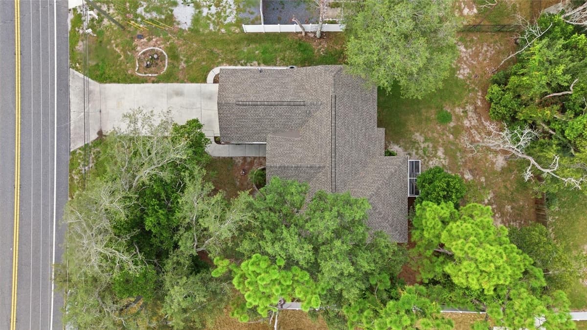 3191 DELTONA BOULEVARD — photo 34 of 36