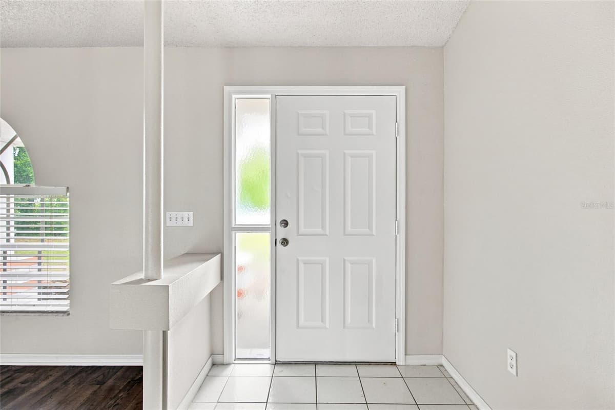 3191 DELTONA BOULEVARD — photo 4 of 36