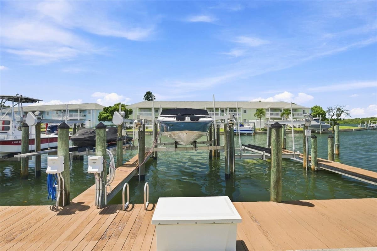 5023 STARFISH DRIVE — photo 35 of 56