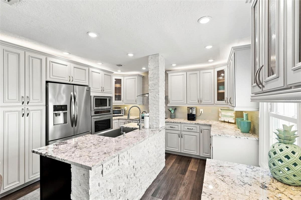 5023 STARFISH DRIVE — photo 11 of 56