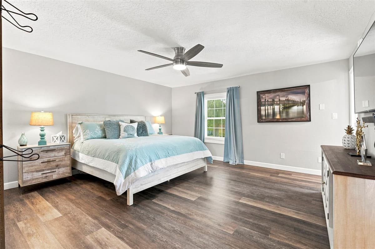5023 STARFISH DRIVE — photo 22 of 56