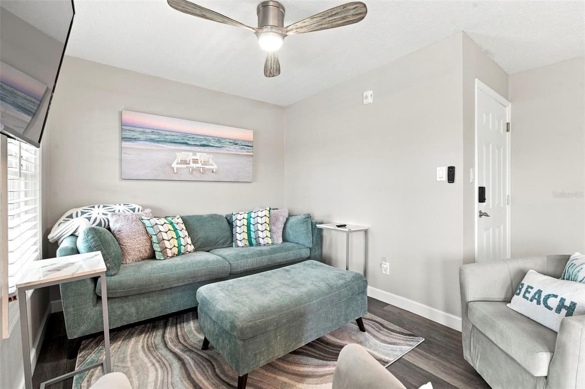 5023 STARFISH DRIVE — photo 4 of 56