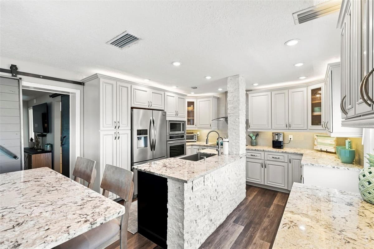 5023 STARFISH DRIVE — photo 18 of 56