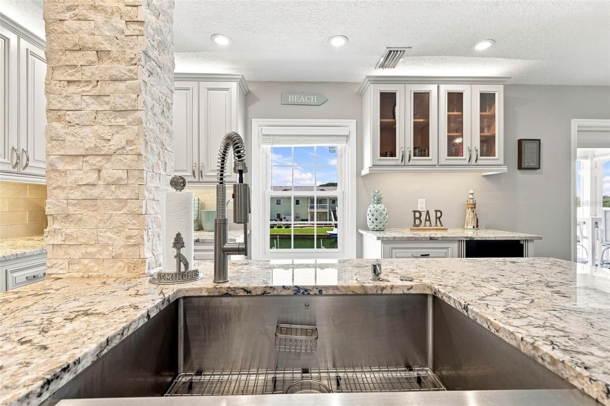 5023 STARFISH DRIVE — photo 15 of 56