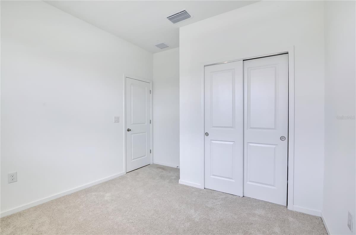 437 SILVER PALM DRIVE — photo 18 of 35