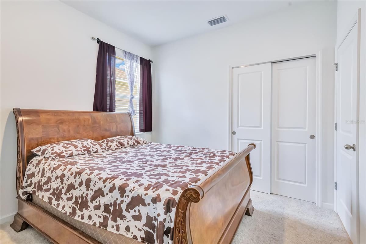 437 SILVER PALM DRIVE — photo 14 of 35