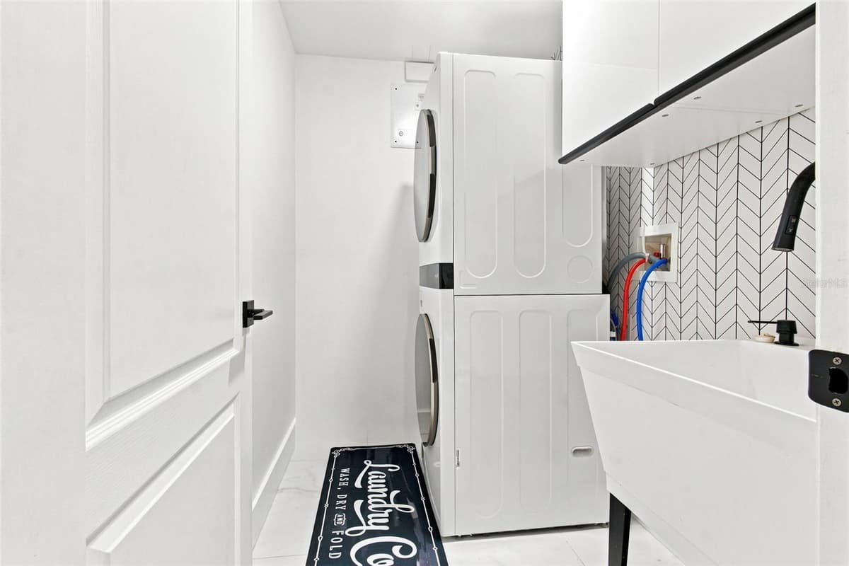 3190 DASHA PALM DRIVE — photo 48 of 61