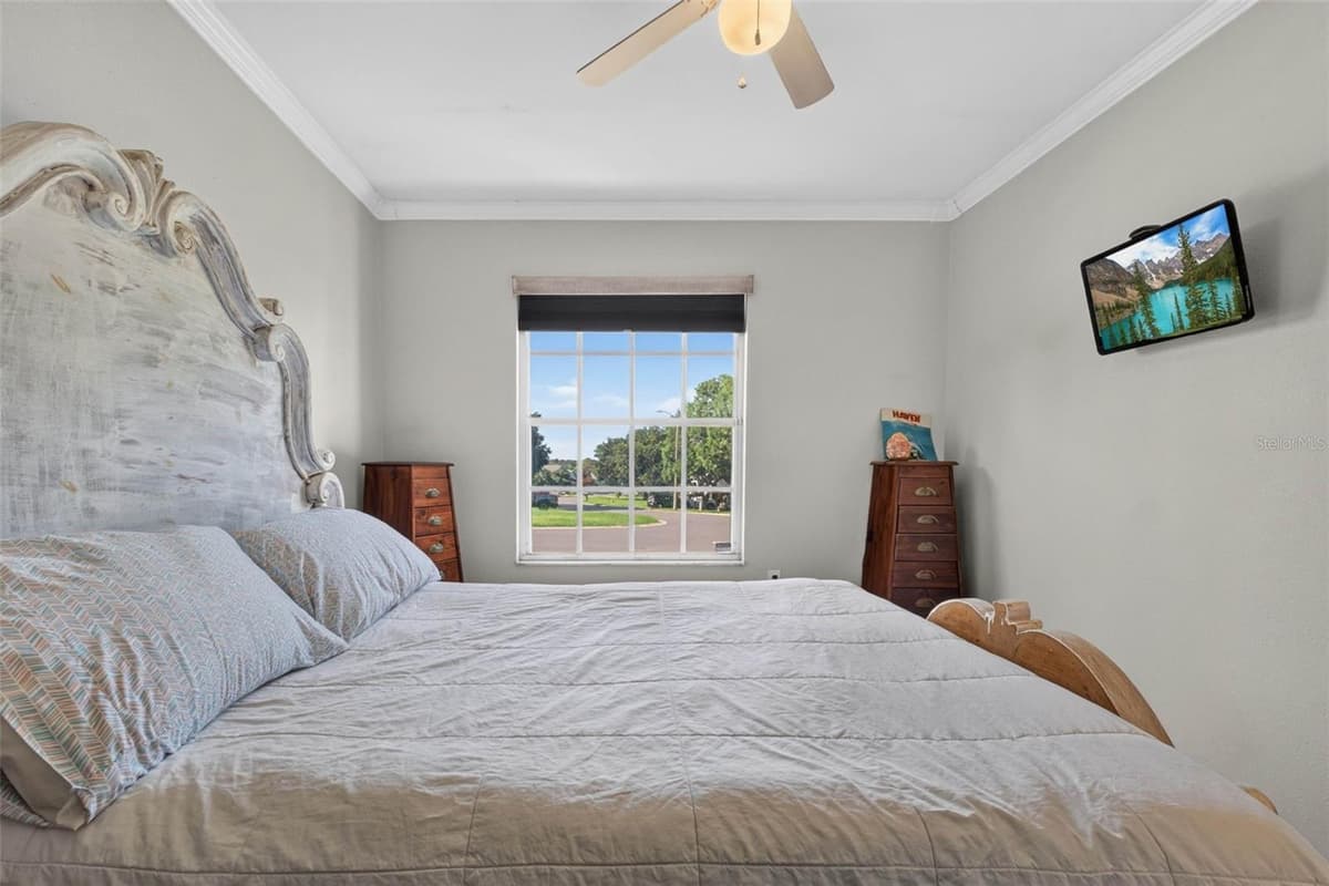 722 HUNT DRIVE — photo 35 of 59