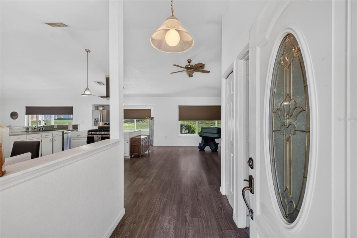 722 HUNT DRIVE — photo 7 of 59
