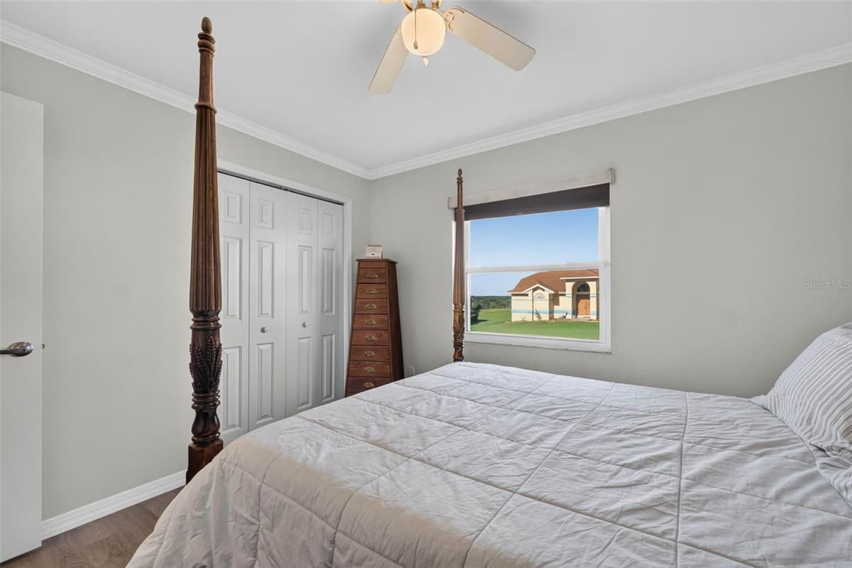 722 HUNT DRIVE — photo 32 of 59
