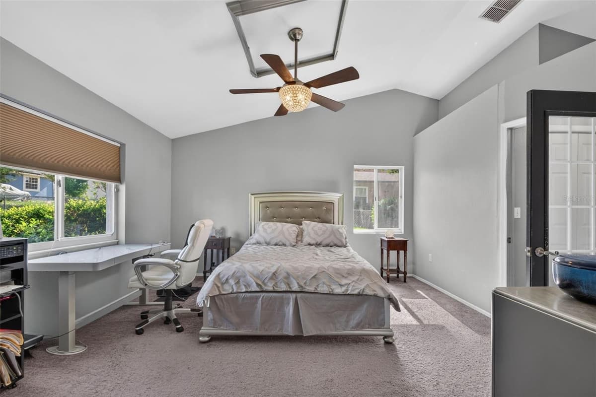 722 HUNT DRIVE — photo 22 of 59