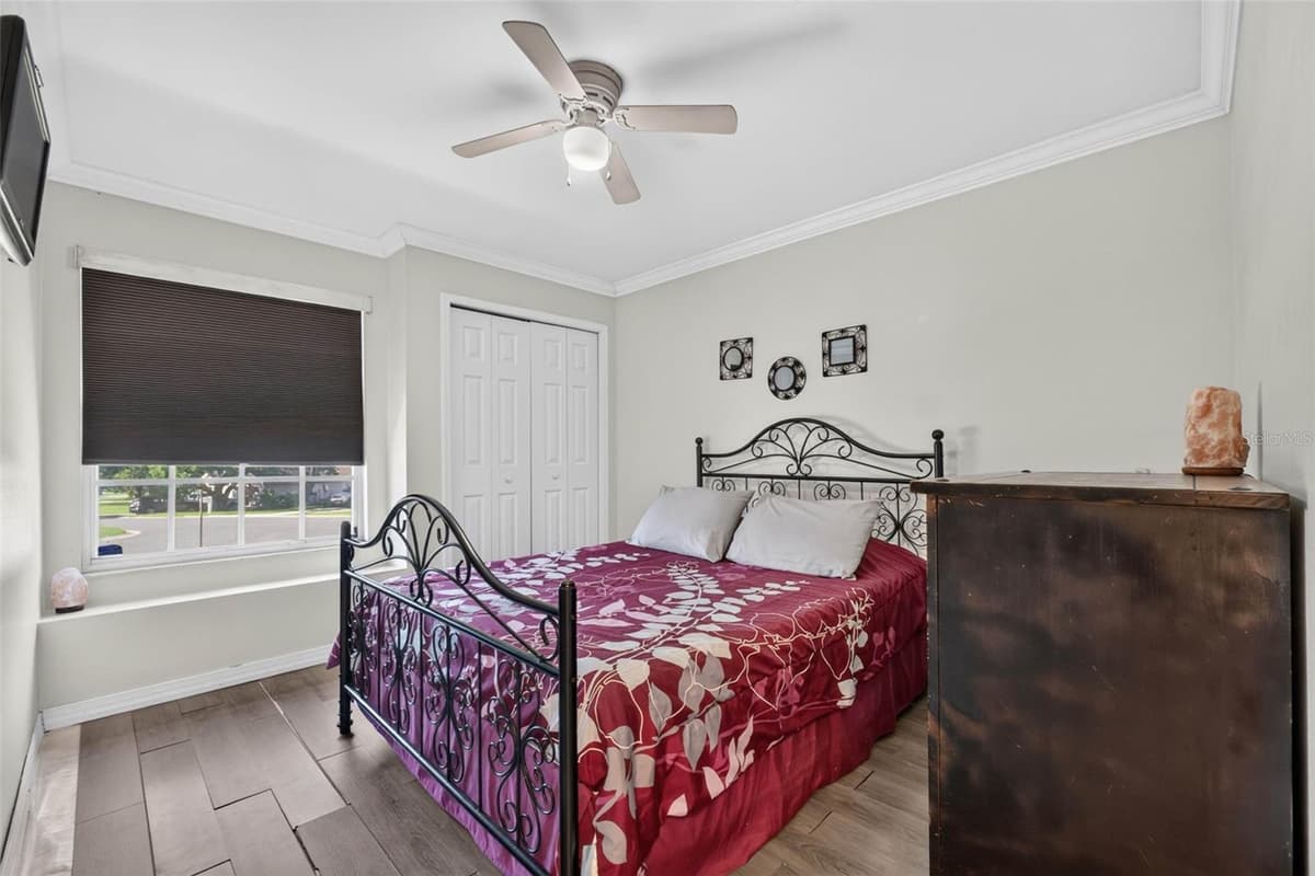 722 HUNT DRIVE — photo 37 of 59