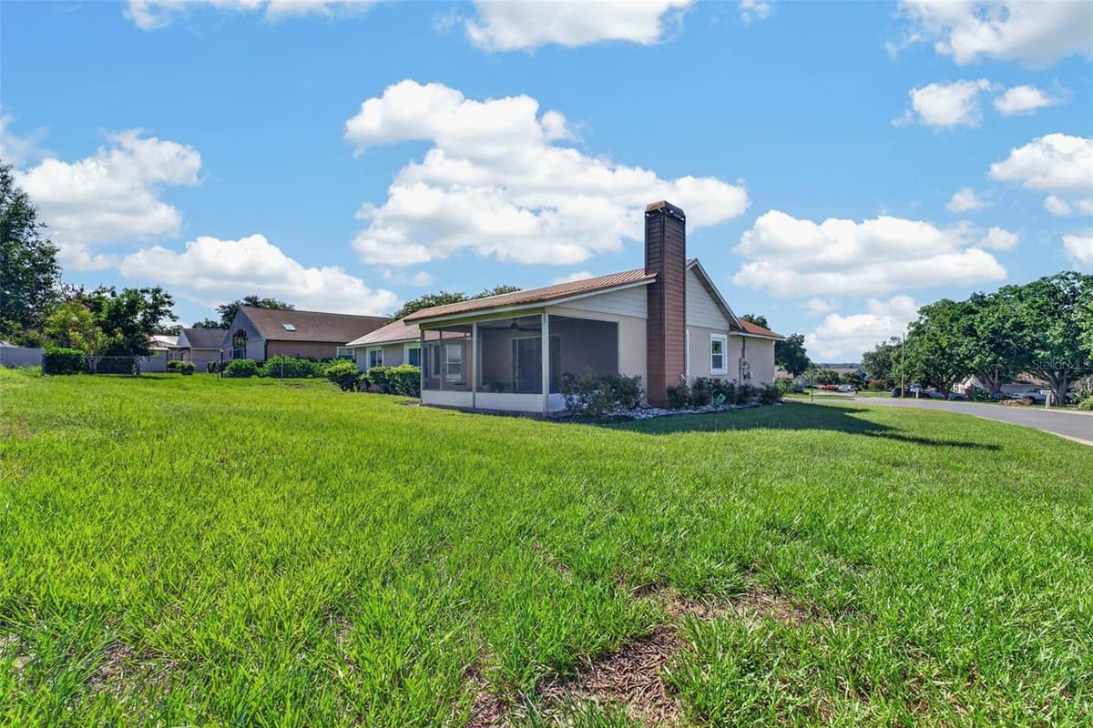 722 HUNT DRIVE — photo 44 of 59