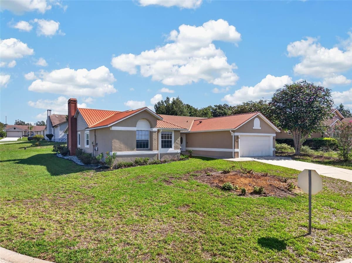 722 HUNT DRIVE — photo 48 of 59