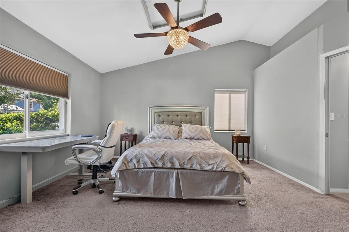 722 HUNT DRIVE — photo 21 of 59