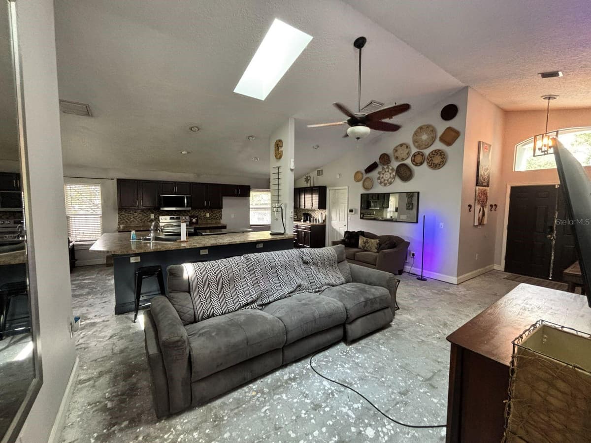 6473 LONG BREEZE ROAD — photo 3 of 5