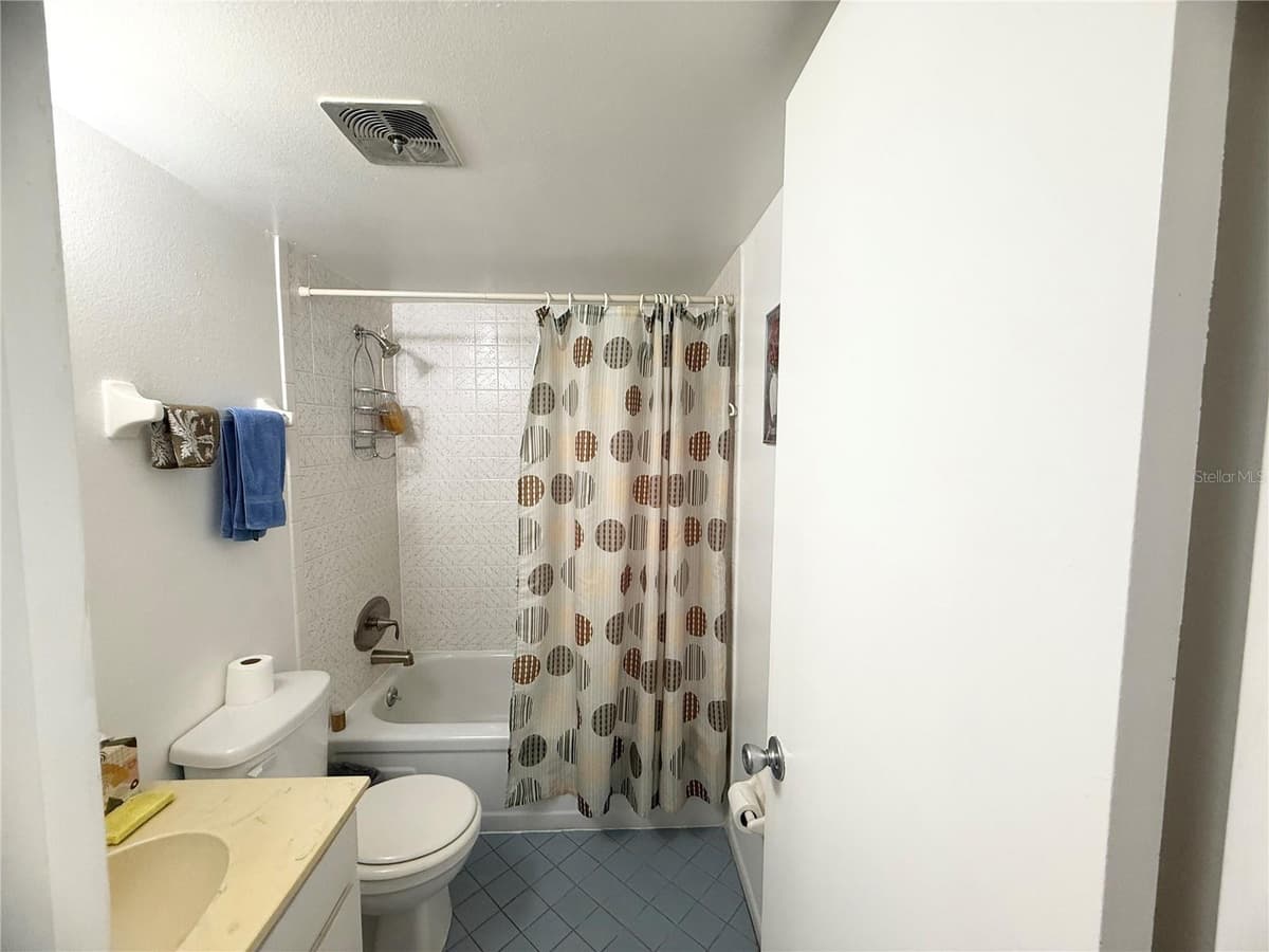1034 PLANTATION DRIVE — photo 16 of 20