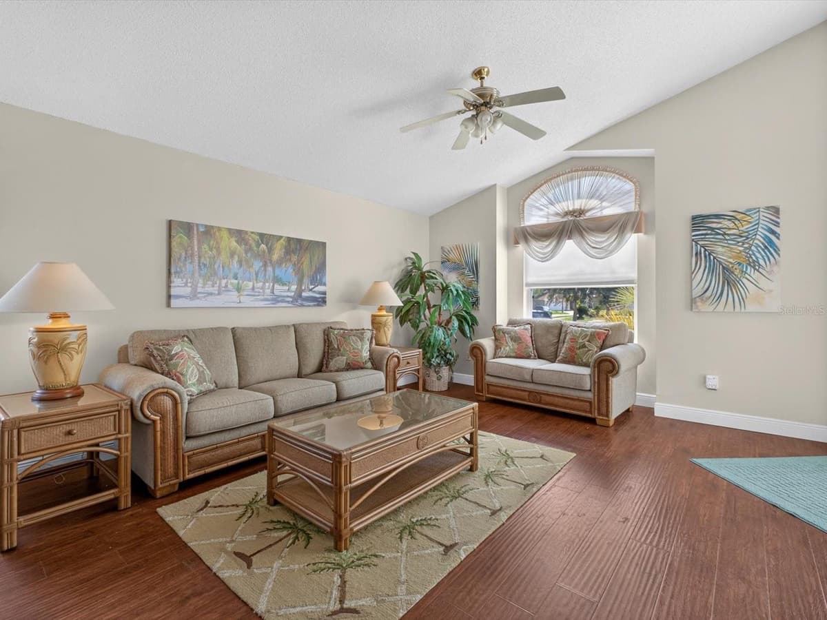267 ROCHESTER LOOP — photo 12 of 32