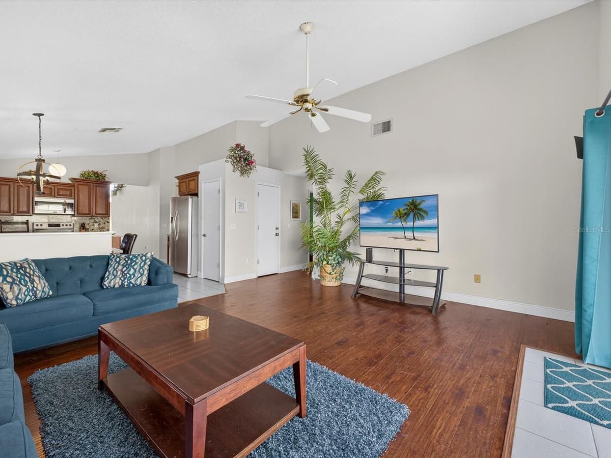 267 ROCHESTER LOOP — photo 3 of 32
