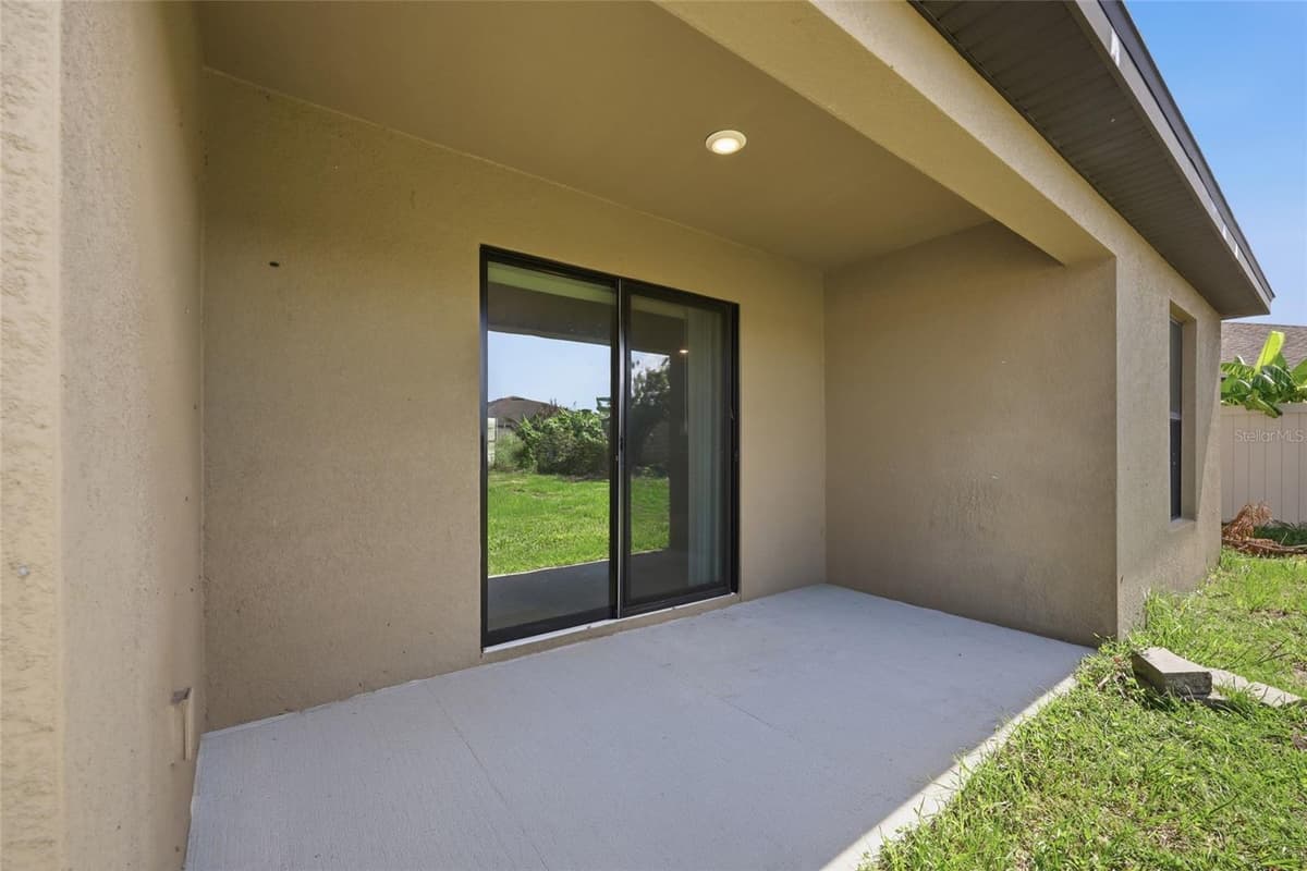 2166 MANDARIN LOOP — photo 23 of 25