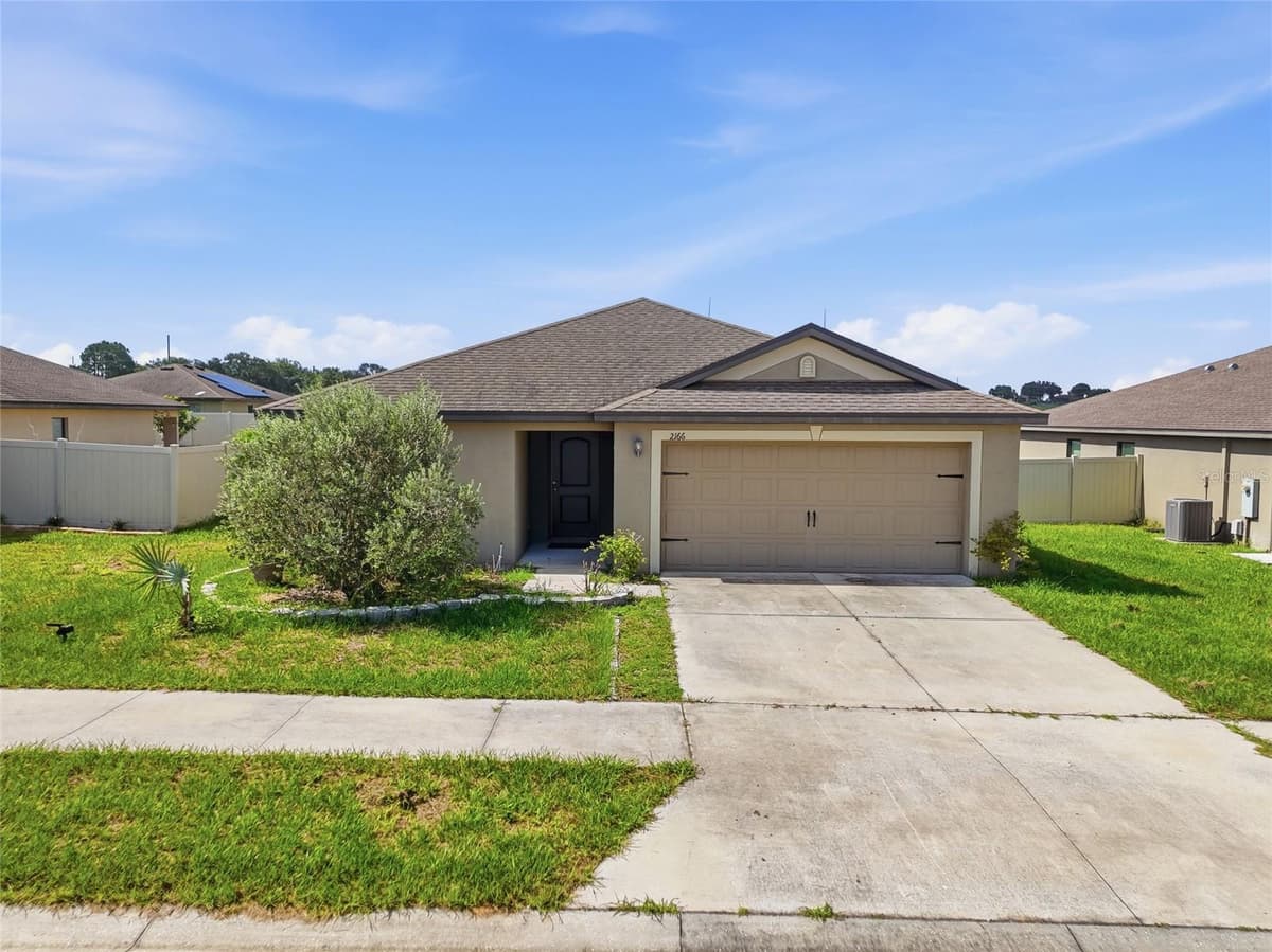 2166 MANDARIN LOOP — photo 2 of 25