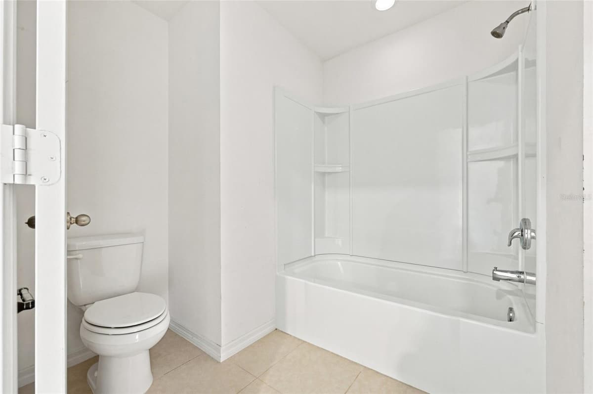2166 MANDARIN LOOP — photo 9 of 25