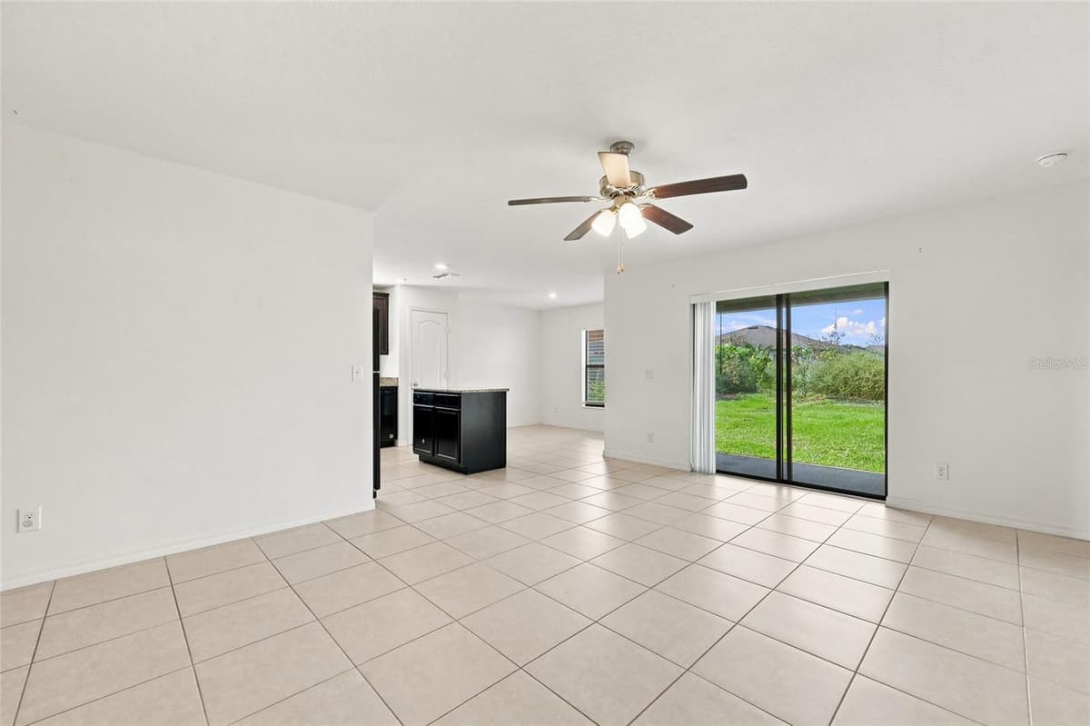 2166 MANDARIN LOOP — photo 10 of 25