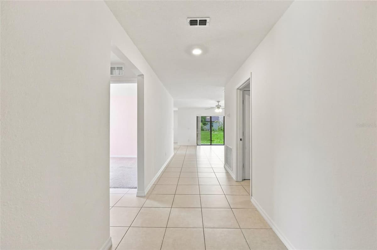 2166 MANDARIN LOOP — photo 4 of 25