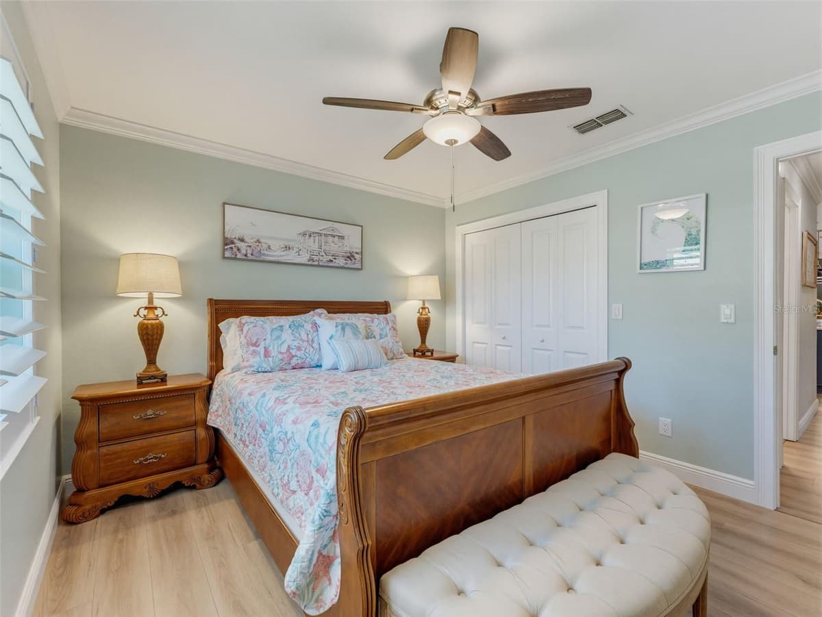 1372 CARLISLE COURT — photo 40 of 80
