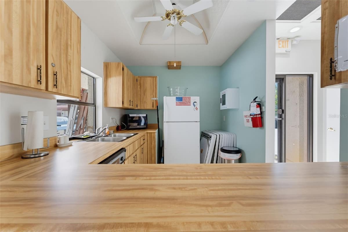 1372 CARLISLE COURT — photo 61 of 80