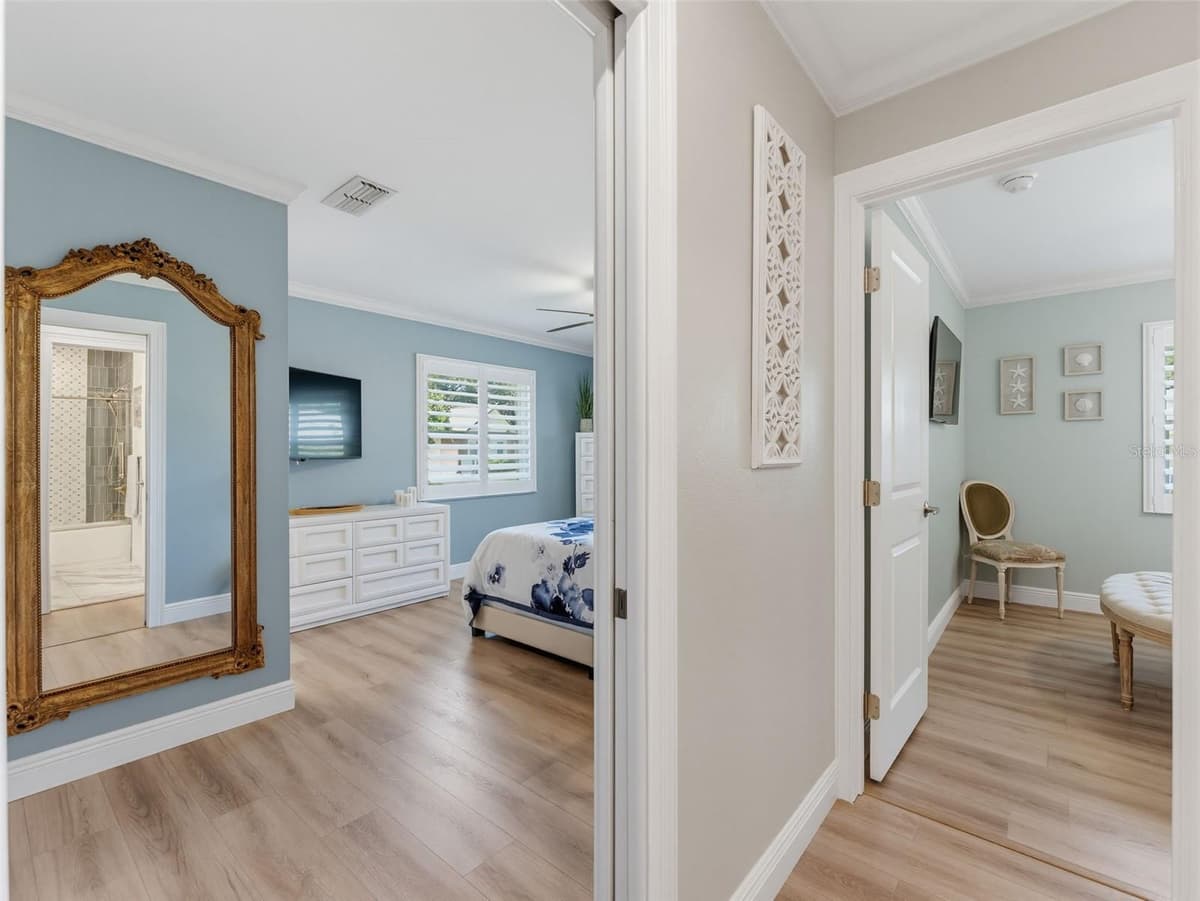 1372 CARLISLE COURT — photo 32 of 80