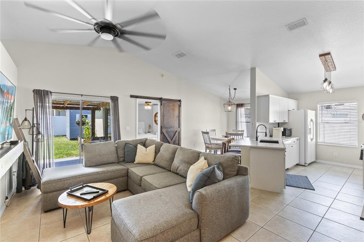 1312 CORSINO ST — photo 4 of 29