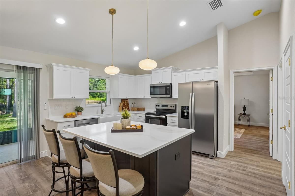 10115 ATHENIA DRIVE — photo 13 of 55