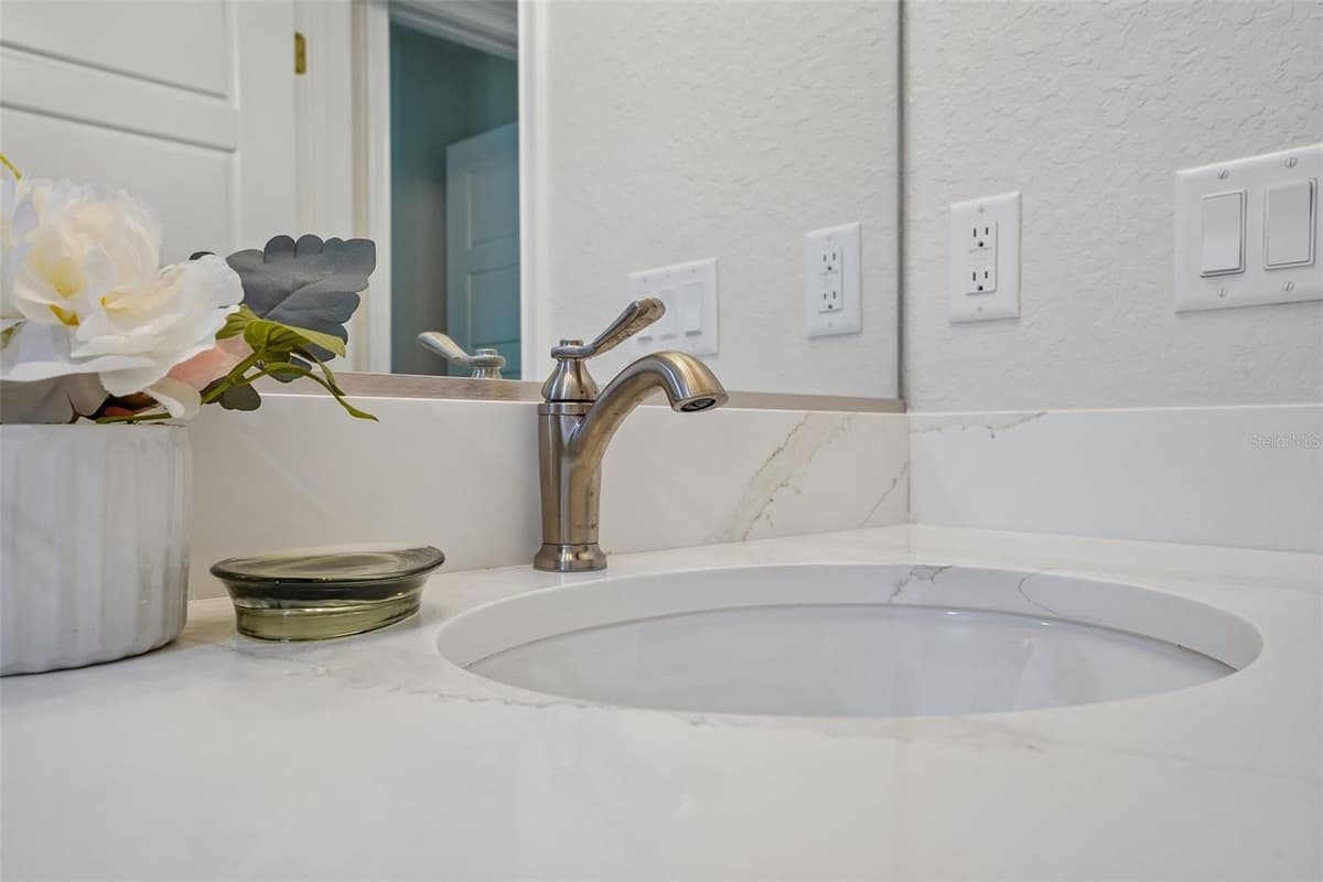10115 ATHENIA DRIVE — photo 28 of 55