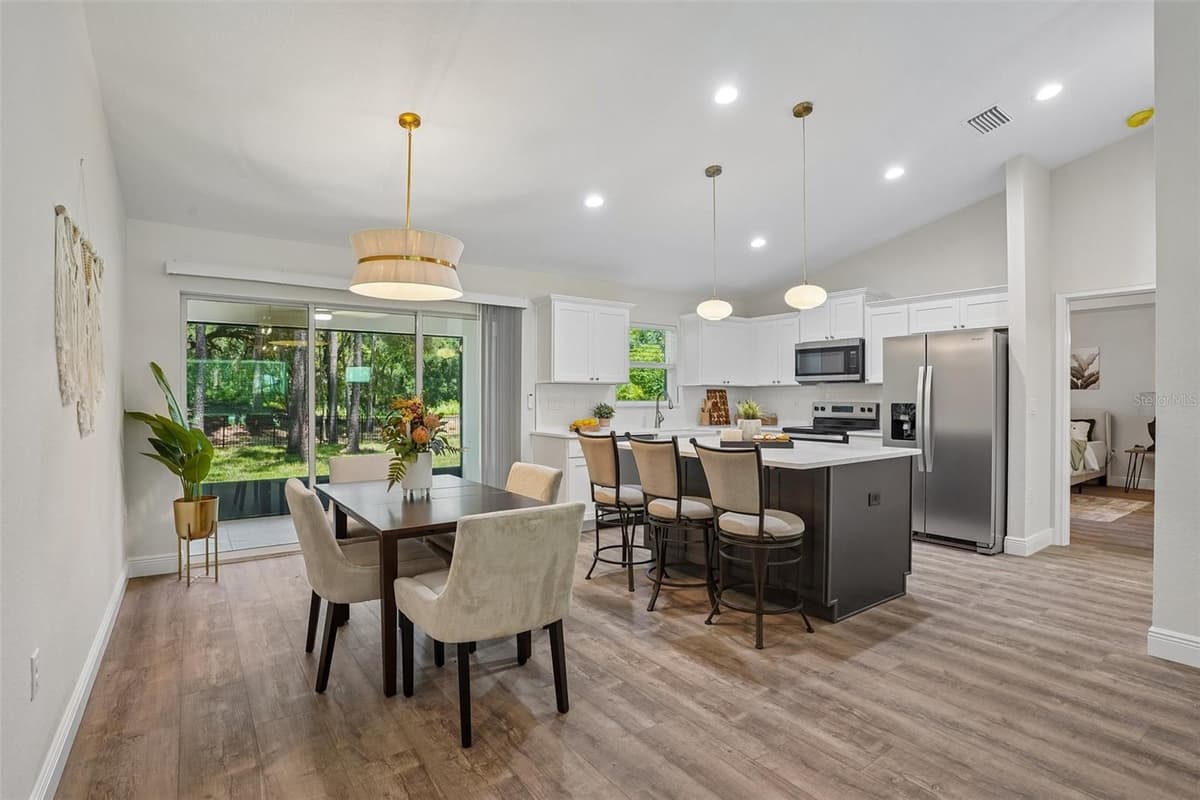 10115 ATHENIA DRIVE — photo 12 of 55
