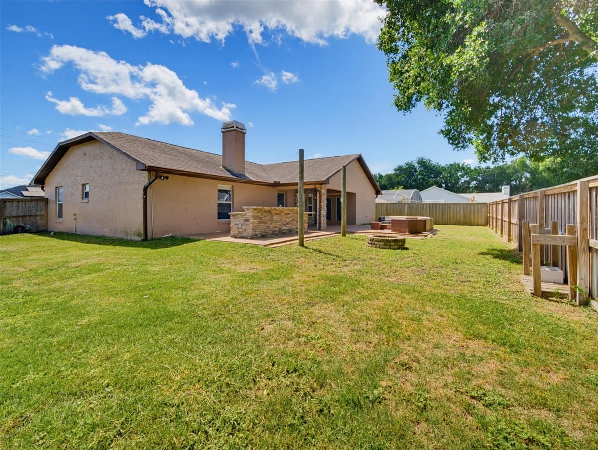 5719 SWEETHEART COURT — photo 15 of 49