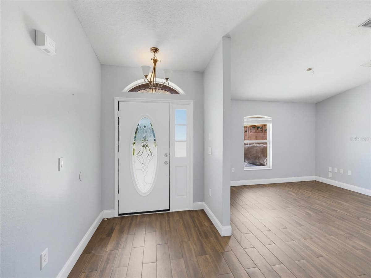 5719 SWEETHEART COURT — photo 19 of 49