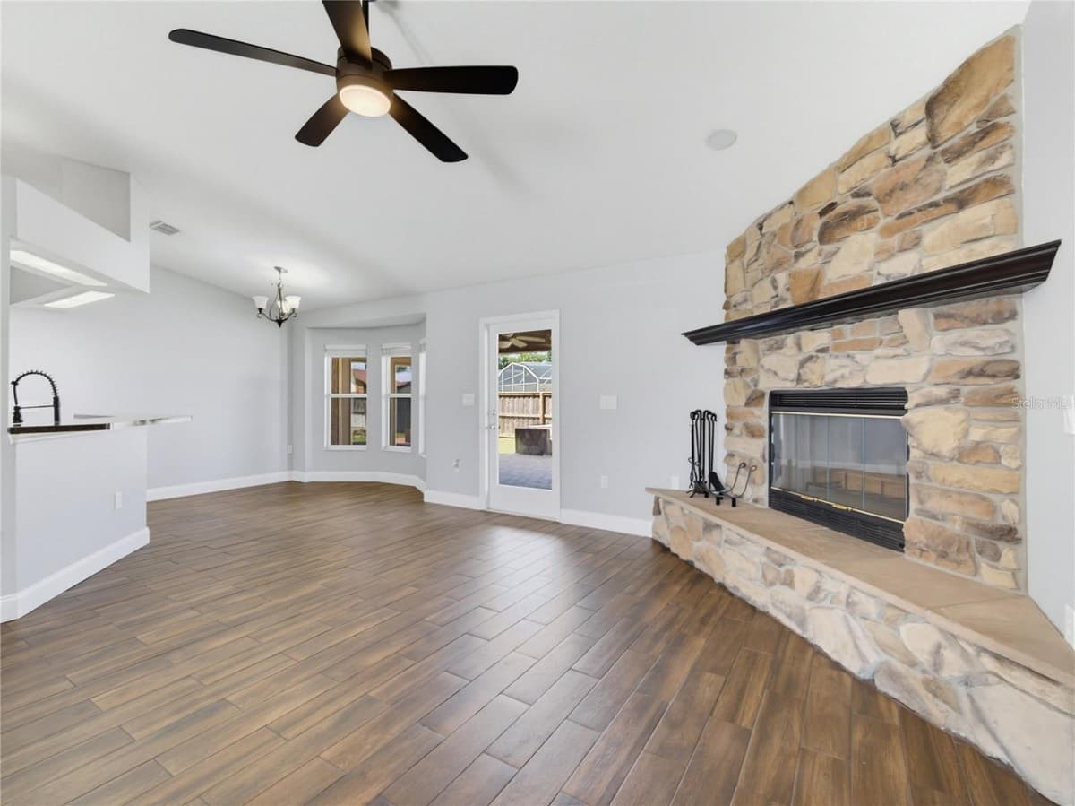 5719 SWEETHEART COURT — photo 32 of 49