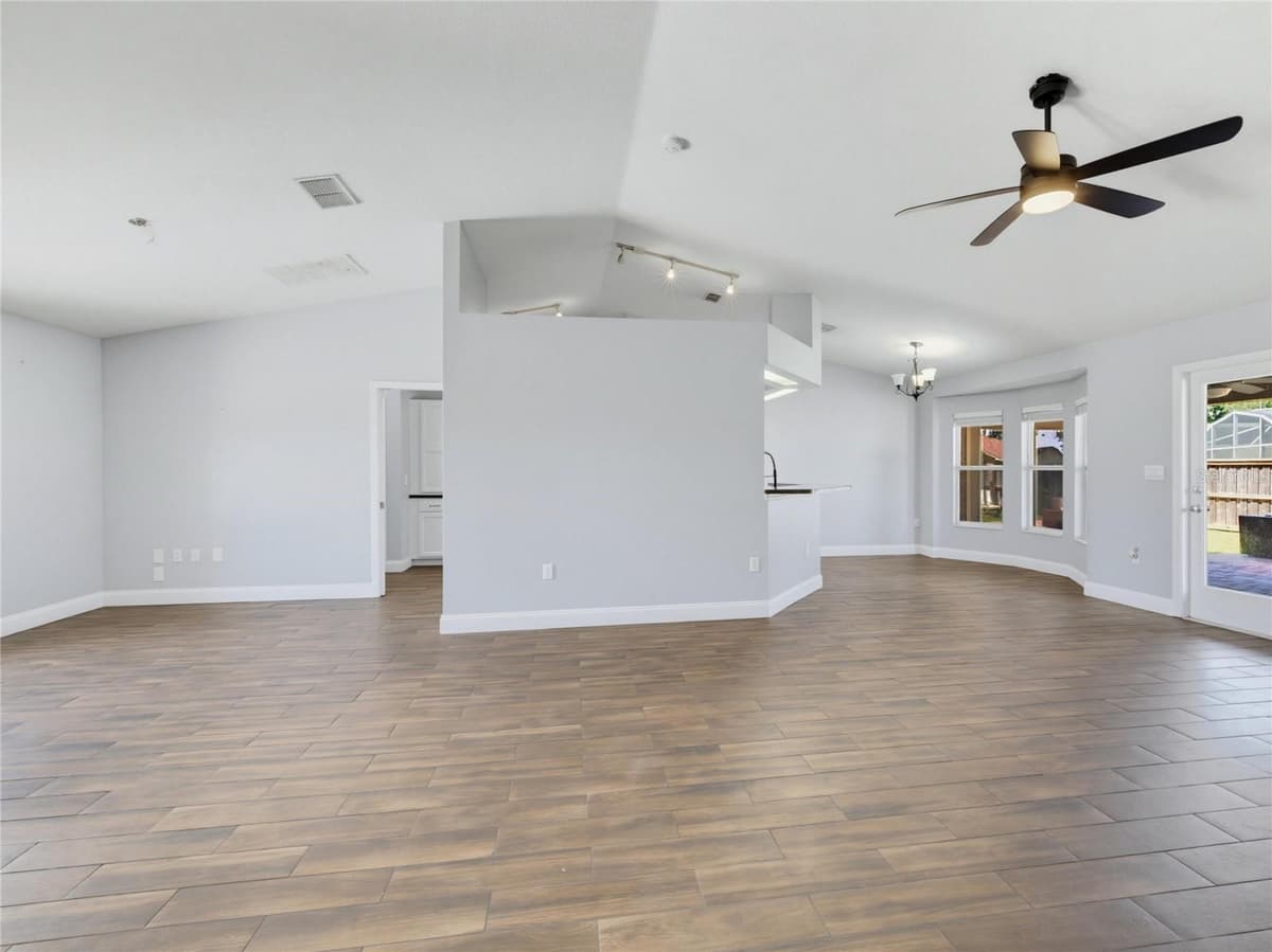 5719 SWEETHEART COURT — photo 29 of 49