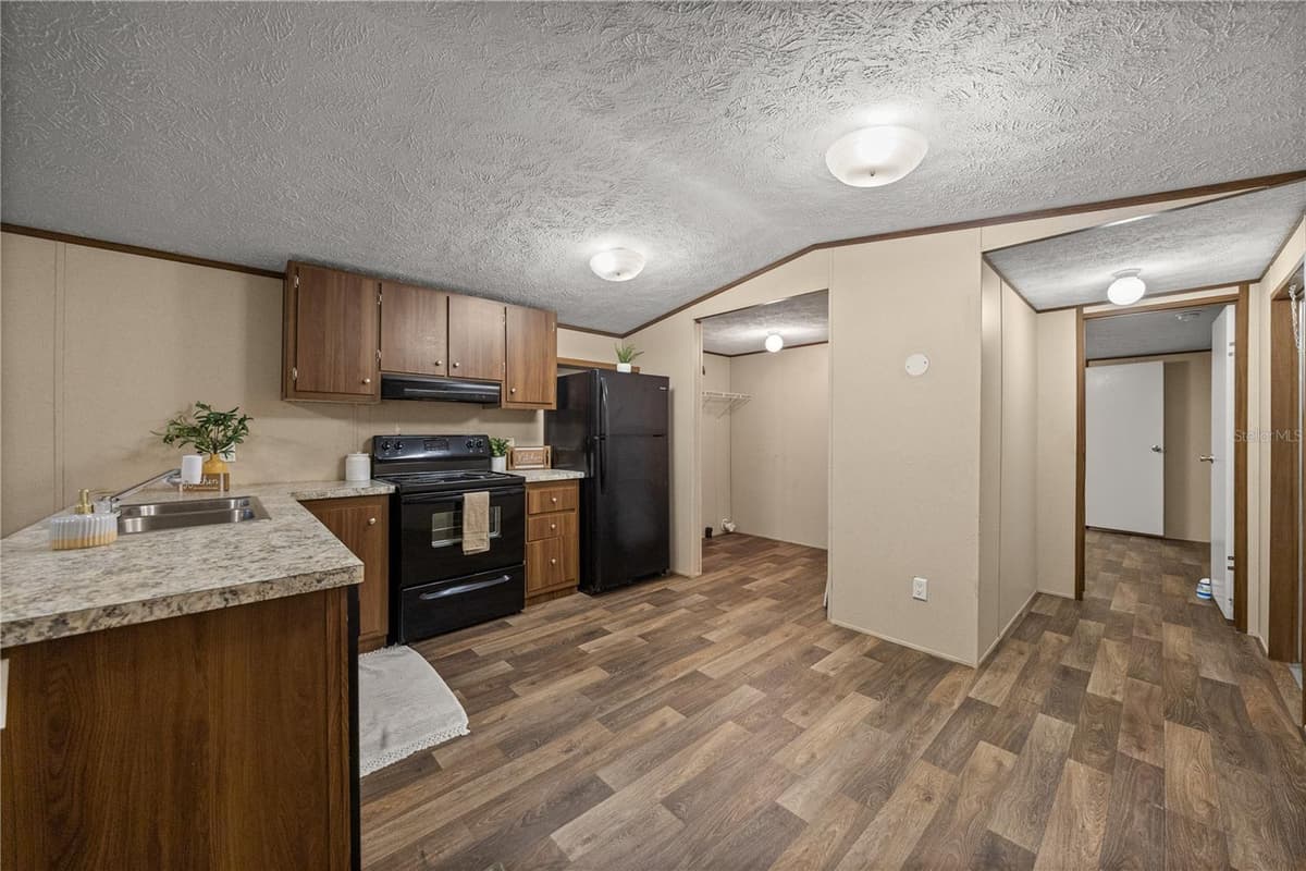 11945 99TH COURT — photo 7 of 29