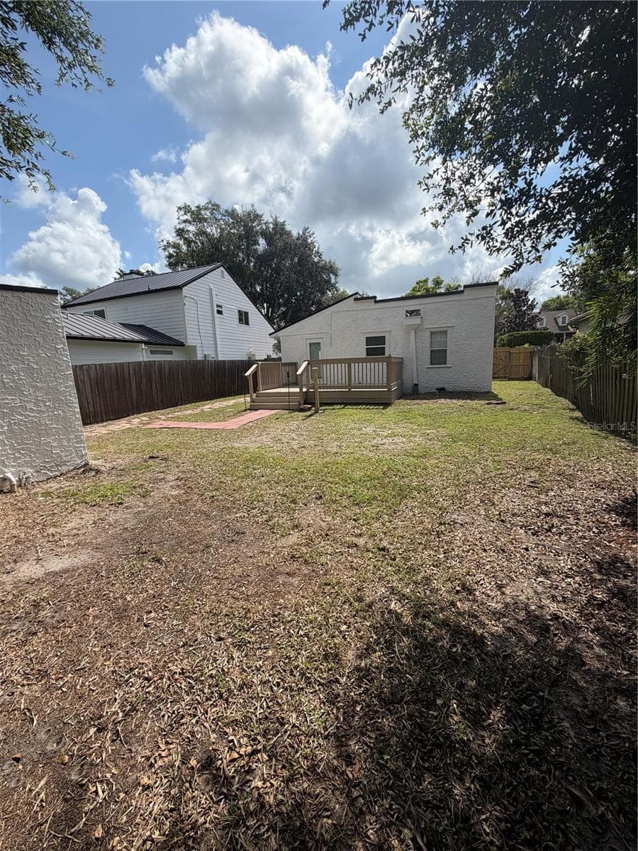 1409 SUNSET DRIVE — photo 30 of 33