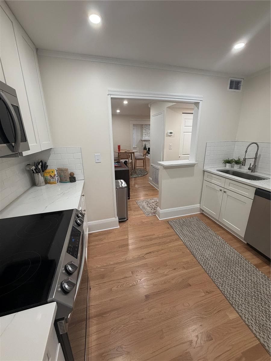 1409 SUNSET DRIVE — photo 11 of 33