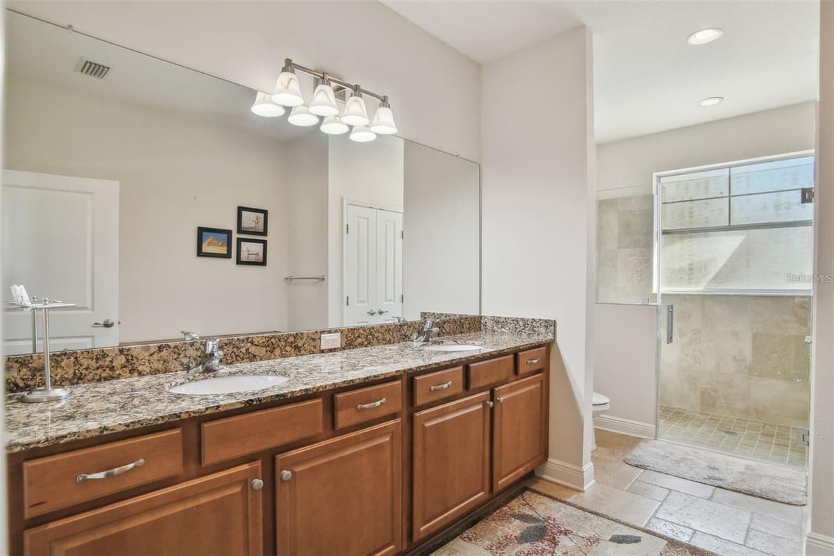 11329 RAVINIA PARK BOULEVARD — photo 17 of 60