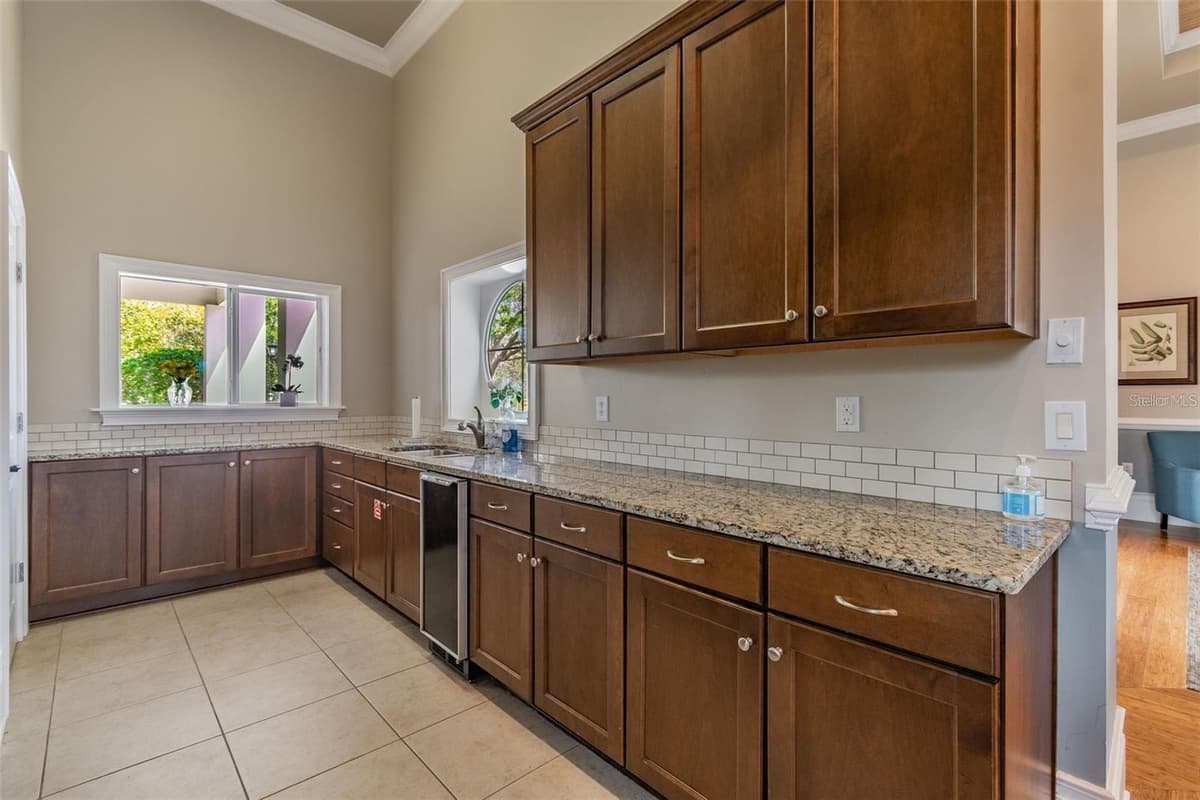 11329 RAVINIA PARK BOULEVARD — photo 49 of 60