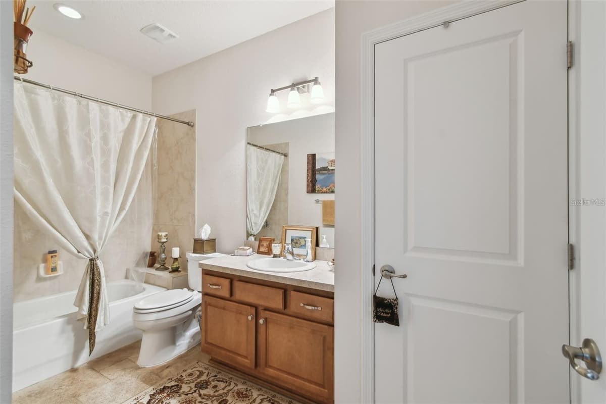 11329 RAVINIA PARK BOULEVARD — photo 25 of 60