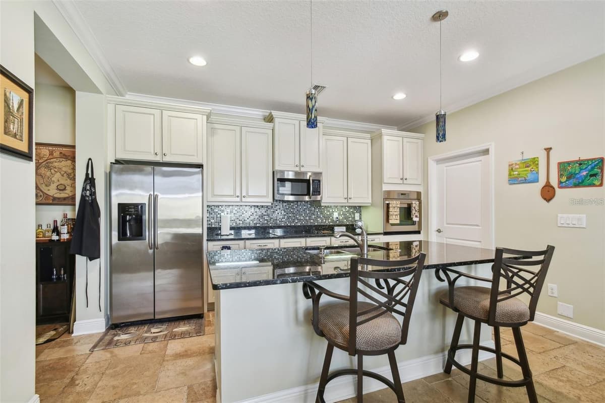 11329 RAVINIA PARK BOULEVARD — photo 14 of 60