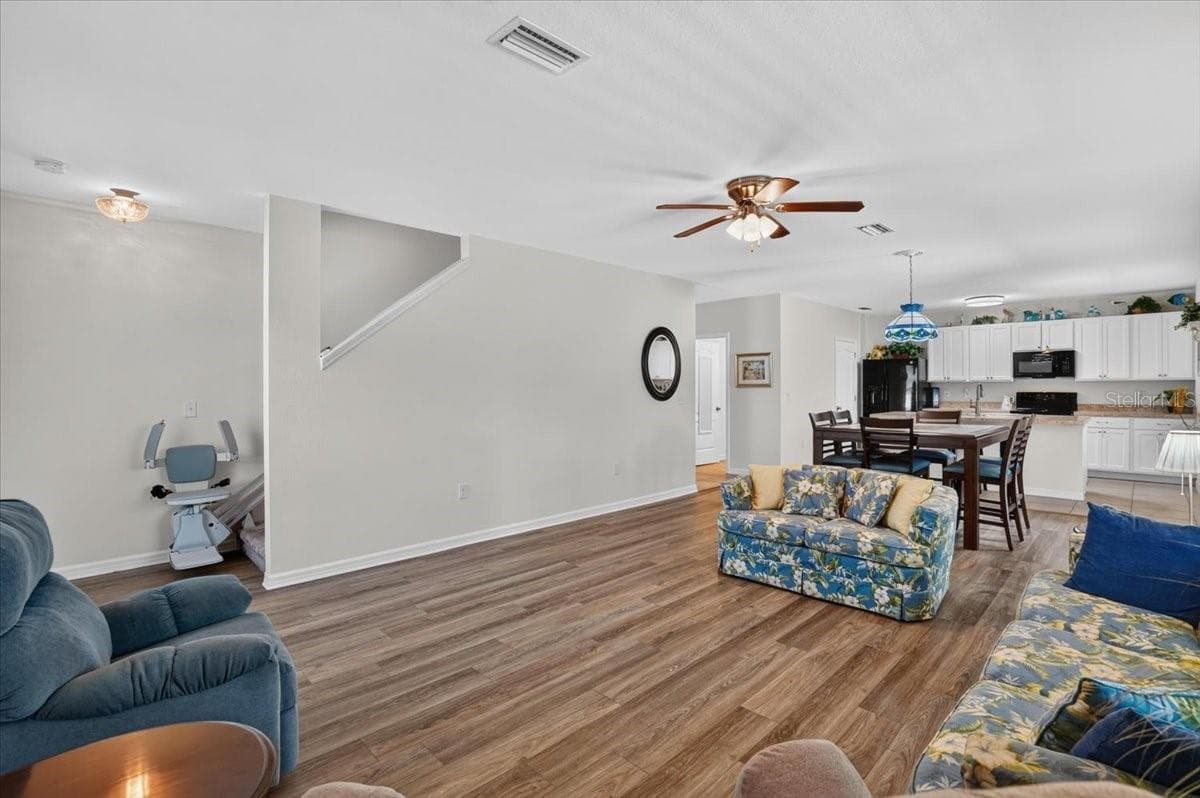 5288 11TH STREET — photo 10 of 48