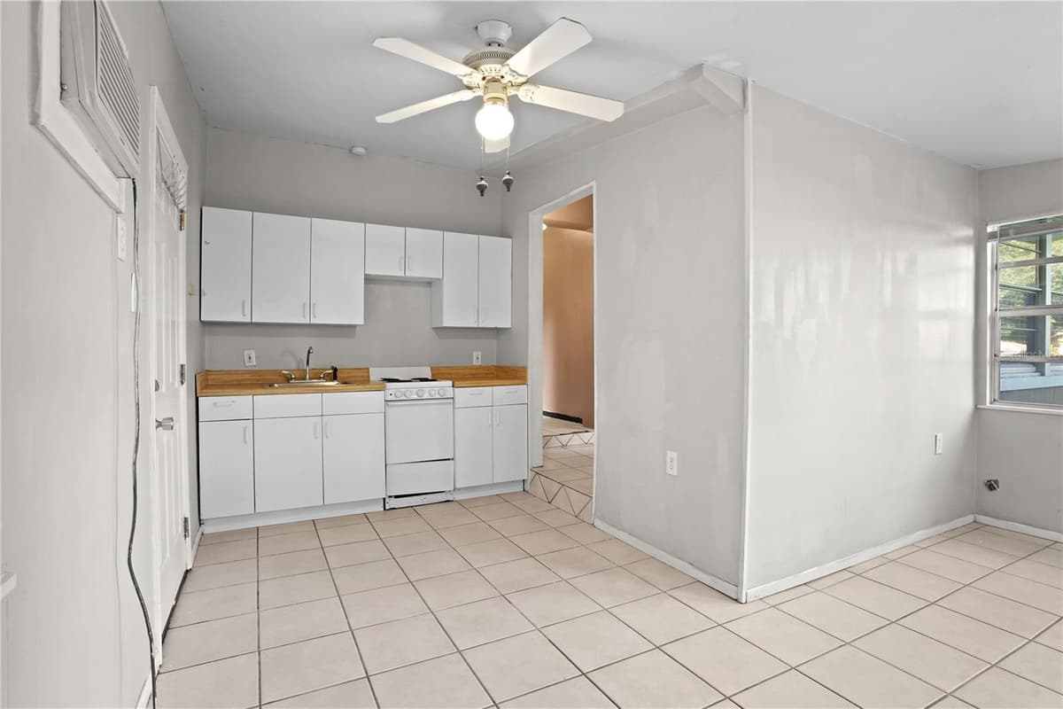 2610 SAND LAKE ROAD — photo 19 of 42